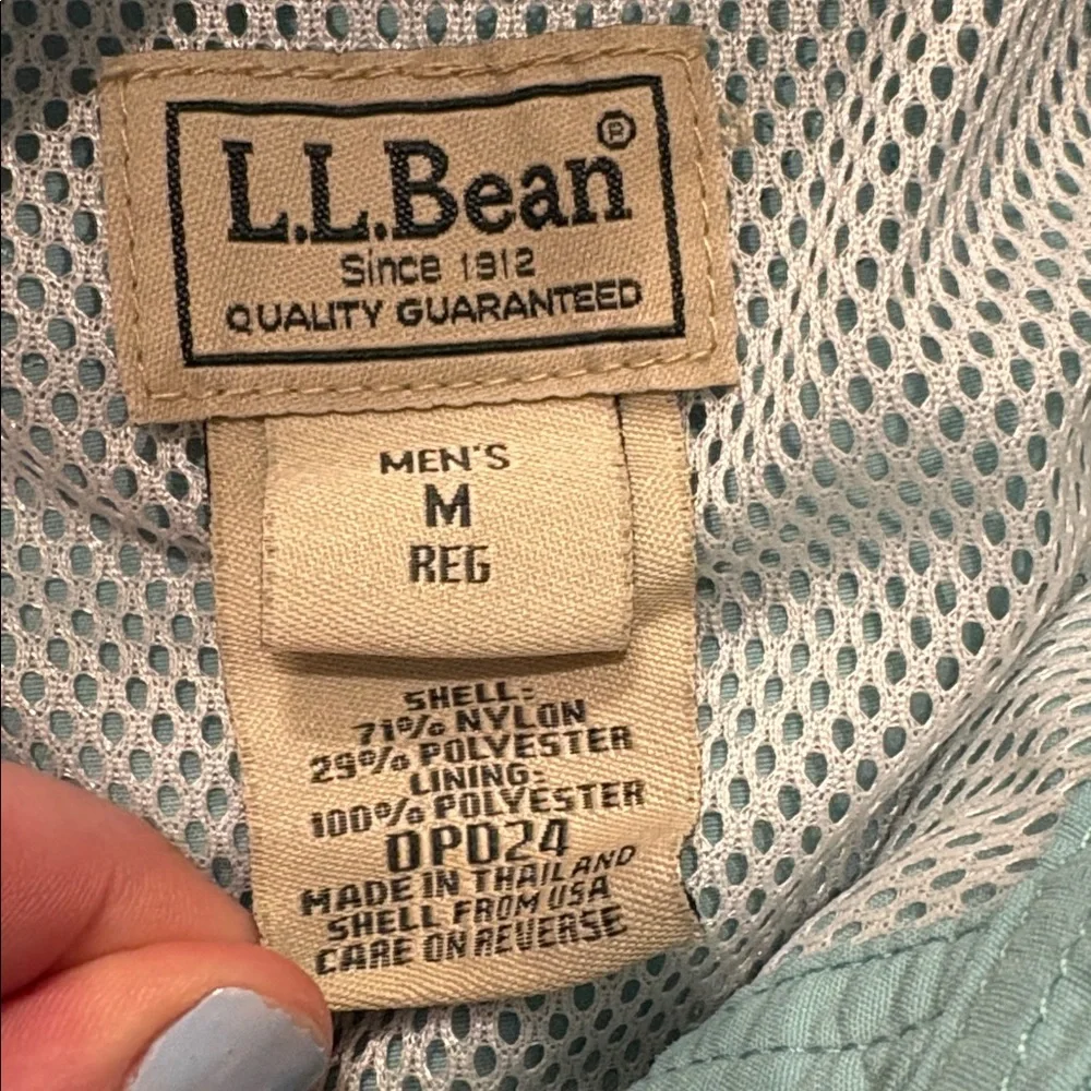 L.L. Bean Men's Button Up Fishing Shirt - Picture 2 of 3